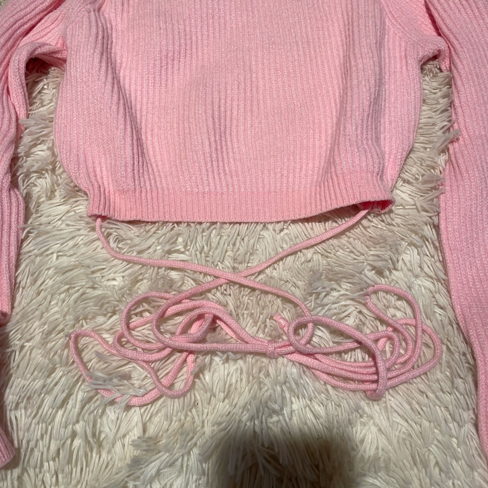 Adika Sweater - Picture 3 of 3